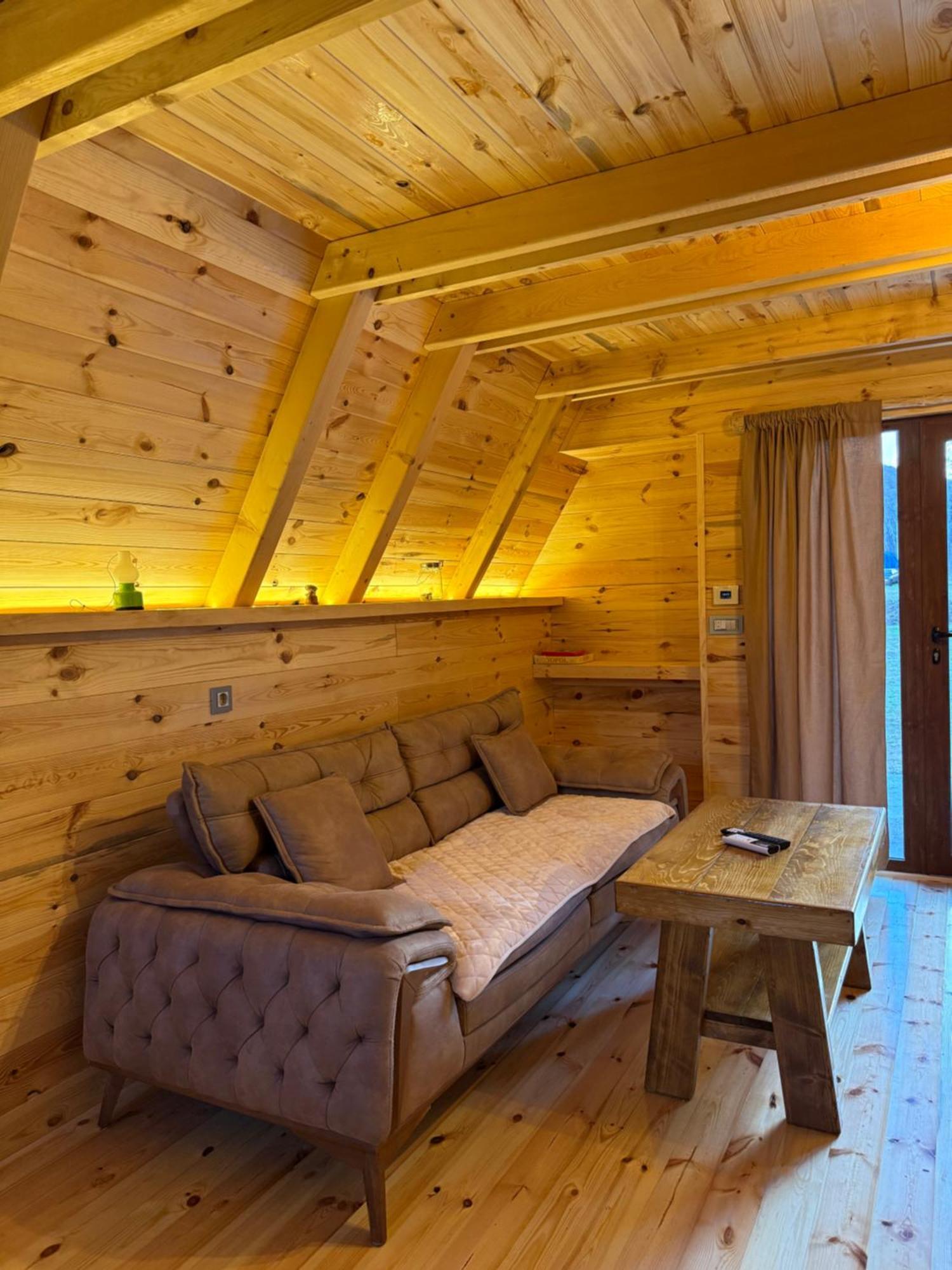 Eco Resort Komarnica Savnik Esterno foto